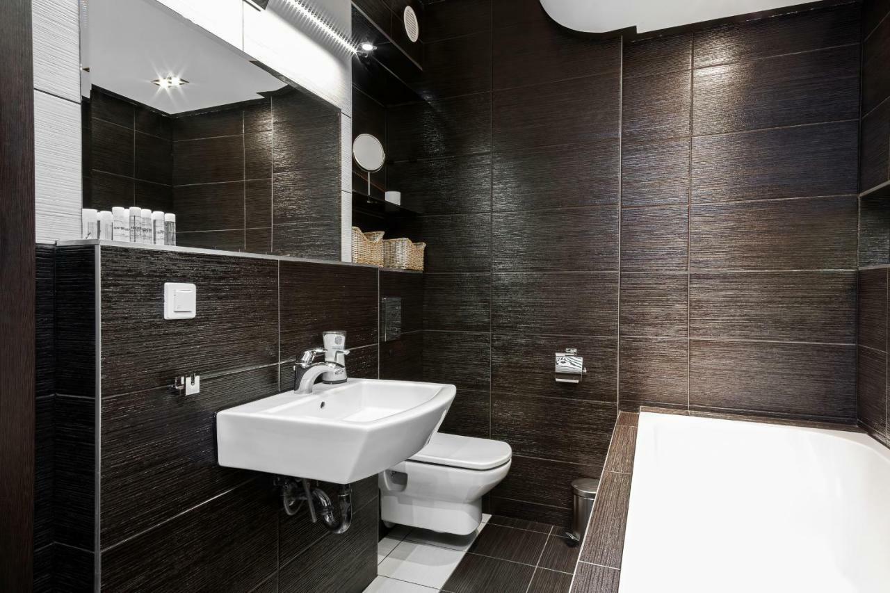 Apartments Wroclaw Manganowa By Noclegi Renters Exterior foto