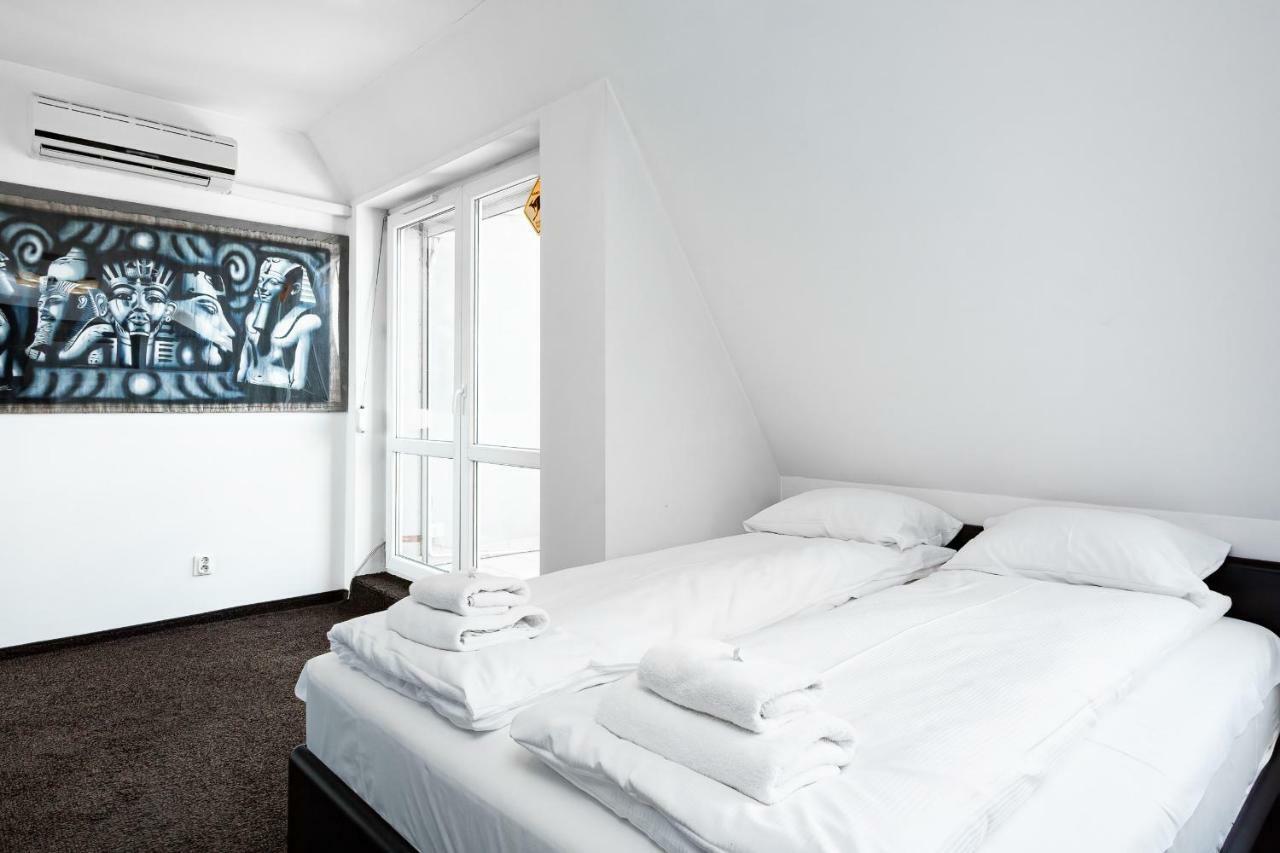 Apartments Wroclaw Manganowa By Noclegi Renters Exterior foto